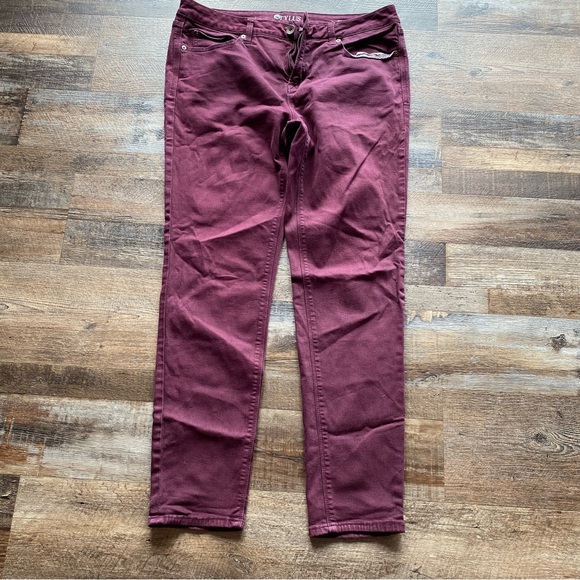 Stylus Skinny Ankle Pants Maroon - Picture 3 of 12
